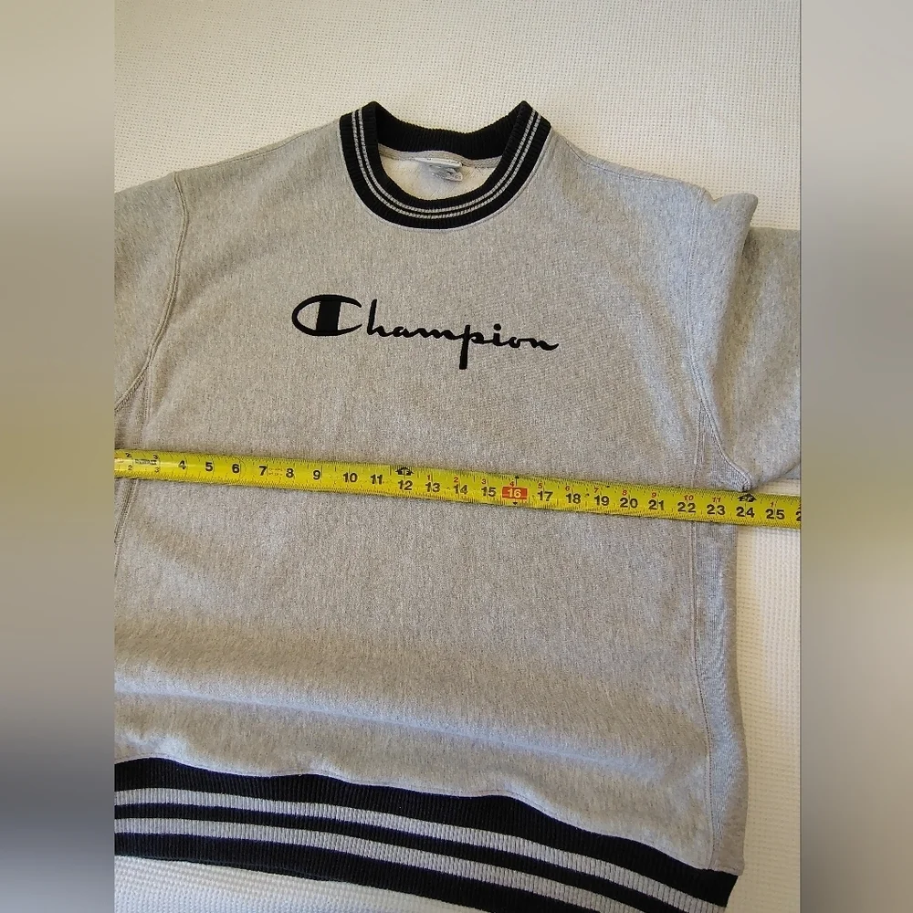 Champion Men's Light Gray Crewneck Sweater Size L
